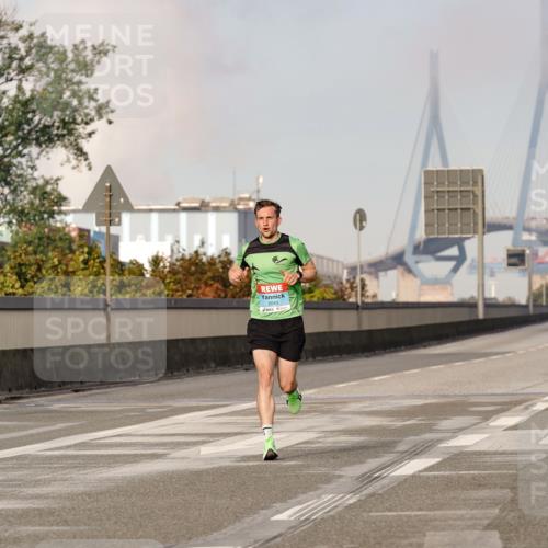 03.10.2026 - Köhlbrandbrückenlauf Michael Burmester http://msf.ph/oto/10764669 03.10.2026 09:35:42 Position 3 2043 meine-sportfotos.de