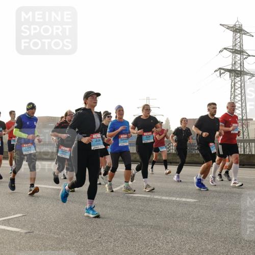 03.10.2026 - Köhlbrandbrückenlauf Michael Burmester http://msf.ph/oto/10764673 03.10.2026 09:18:07 Position 3 2542 meine-sportfotos.de