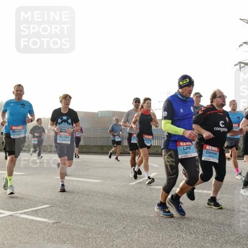 03.10.2026 - Köhlbrandbrückenlauf Michael Burmester http://msf.ph/oto/10764681 03.10.2026 09:18:09 Position 3 1844, 2645 meine-sportfotos.de