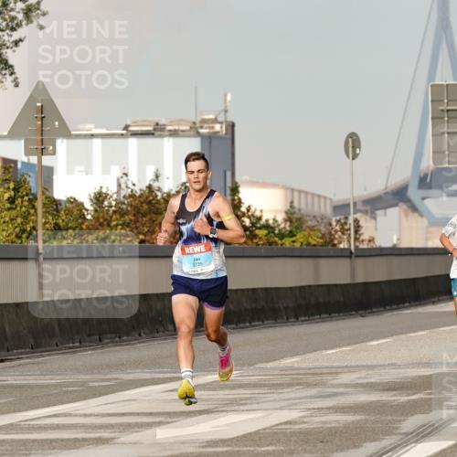 03.10.2026 - Köhlbrandbrückenlauf Michael Burmester http://msf.ph/oto/10764688 03.10.2026 09:36:19 Position 3 3735 meine-sportfotos.de