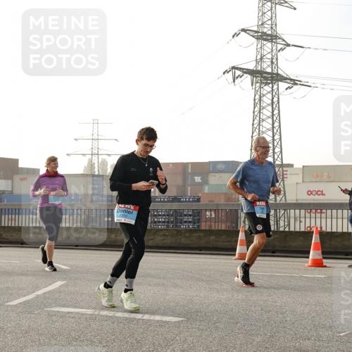 03.10.2026 - Köhlbrandbrückenlauf Michael Burmester http://msf.ph/oto/10764697 03.10.2026 09:18:12 Position 3 2930 meine-sportfotos.de