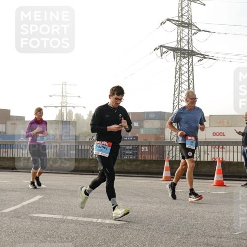 03.10.2026 - Köhlbrandbrückenlauf Michael Burmester http://msf.ph/oto/10764699 03.10.2026 09:18:12 Position 3 2930 meine-sportfotos.de