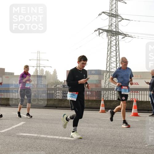 03.10.2026 - Köhlbrandbrückenlauf Michael Burmester http://msf.ph/oto/10764701 03.10.2026 09:18:12 Position 3 2930 meine-sportfotos.de