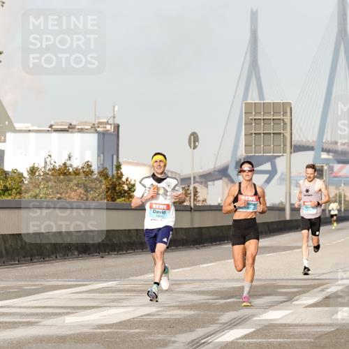 03.10.2026 - Köhlbrandbrückenlauf Michael Burmester http://msf.ph/oto/10764704 03.10.2026 09:37:18 Position 3  meine-sportfotos.de