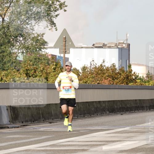 03.10.2026 - Köhlbrandbrückenlauf Michael Burmester http://msf.ph/oto/10764719 03.10.2026 09:37:59 Position 3 2120 meine-sportfotos.de