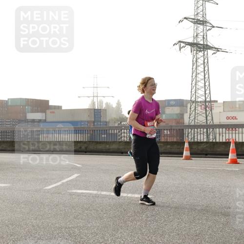 03.10.2026 - Köhlbrandbrückenlauf Michael Burmester http://msf.ph/oto/10764746 03.10.2026 09:18:20 Position 3  meine-sportfotos.de