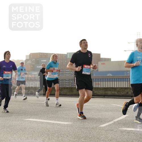 03.10.2026 - Köhlbrandbrückenlauf Michael Burmester http://msf.ph/oto/10764756 03.10.2026 09:18:22 Position 3 66, 3758 meine-sportfotos.de