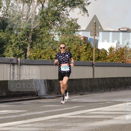 03.10.2026 - Köhlbrandbrückenlauf Michael Burmester http://msf.ph/oto/10764758 03.10.2026 09:39:06 Position 3 2263 meine-sportfotos.de