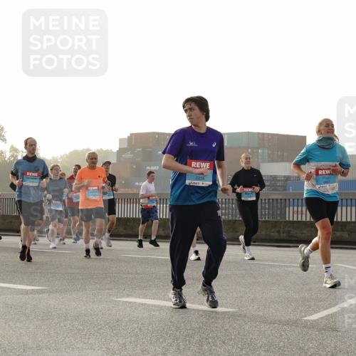 03.10.2026 - Köhlbrandbrückenlauf Michael Burmester http://msf.ph/oto/10764761 03.10.2026 09:18:24 Position 3 2256 meine-sportfotos.de