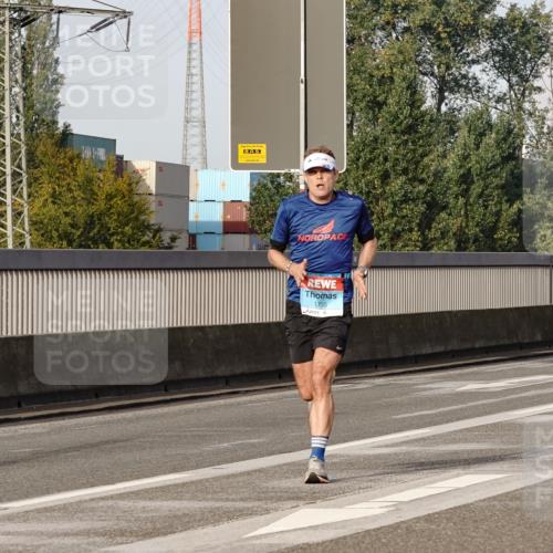03.10.2026 - Köhlbrandbrückenlauf Michael Burmester http://msf.ph/oto/10764779 03.10.2026 09:39:27 Position 3 1395 meine-sportfotos.de