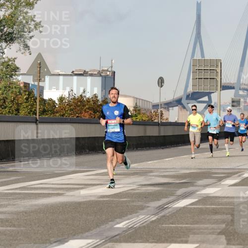 03.10.2026 - Köhlbrandbrückenlauf Michael Burmester http://msf.ph/oto/10764796 03.10.2026 09:39:37 Position 3 1825 meine-sportfotos.de
