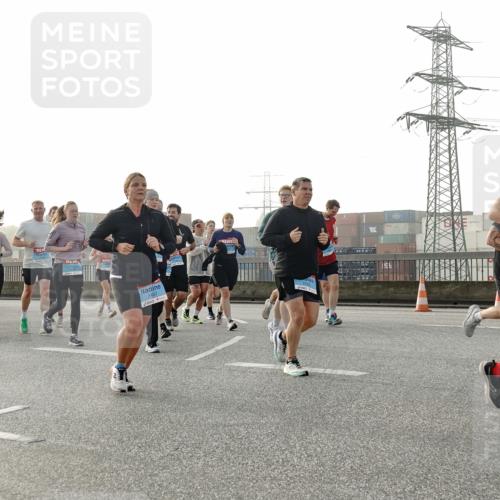 03.10.2026 - Köhlbrandbrückenlauf Michael Burmester http://msf.ph/oto/10764797 03.10.2026 09:18:29 Position 3 2457, 3755 meine-sportfotos.de