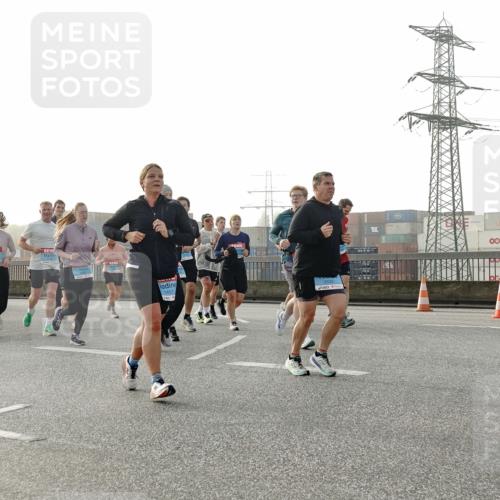 03.10.2026 - Köhlbrandbrückenlauf Michael Burmester http://msf.ph/oto/10764799 03.10.2026 09:18:29 Position 3 2457, 29105 meine-sportfotos.de