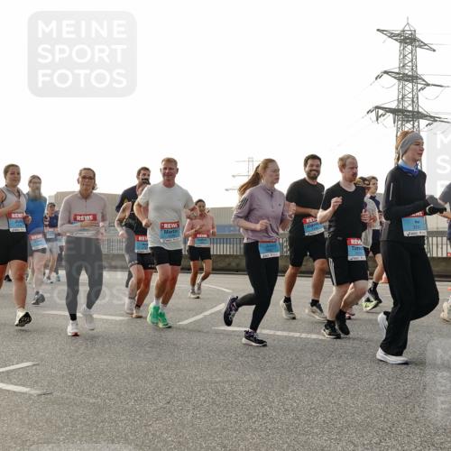 03.10.2026 - Köhlbrandbrückenlauf Michael Burmester http://msf.ph/oto/10764811 03.10.2026 09:18:30 Position 3 1211, 3741 meine-sportfotos.de
