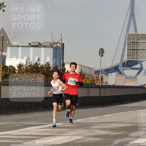 03.10.2026 - Köhlbrandbrückenlauf Michael Burmester http://msf.ph/oto/10764838 03.10.2026 09:39:56 Position 3 2170, 2181 meine-sportfotos.de