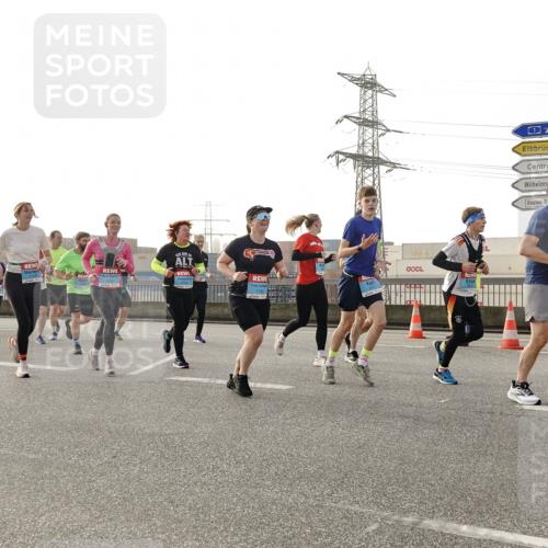 03.10.2026 - Köhlbrandbrückenlauf Michael Burmester http://msf.ph/oto/10764851 03.10.2026 09:18:35 Position 3 3, 3 meine-sportfotos.de