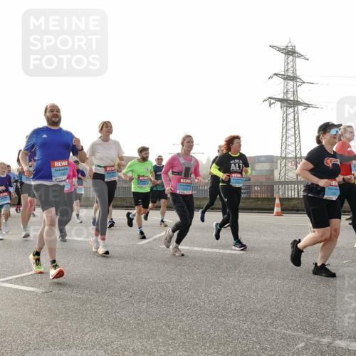 03.10.2026 - Köhlbrandbrückenlauf Michael Burmester http://msf.ph/oto/10764855 03.10.2026 09:18:36 Position 3 1022, 1783, 3 meine-sportfotos.de