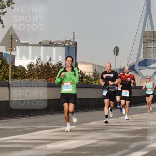 03.10.2026 - Köhlbrandbrückenlauf Michael Burmester http://msf.ph/oto/10764858 03.10.2026 09:40:08 Position 3  meine-sportfotos.de
