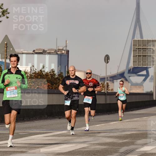 03.10.2026 - Köhlbrandbrückenlauf Michael Burmester http://msf.ph/oto/10764868 03.10.2026 09:40:11 Position 3 2047 meine-sportfotos.de