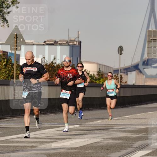 03.10.2026 - Köhlbrandbrückenlauf Michael Burmester http://msf.ph/oto/10764876 03.10.2026 09:40:13 Position 3 1335 meine-sportfotos.de