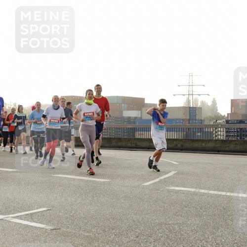 03.10.2026 - Köhlbrandbrückenlauf Michael Burmester http://msf.ph/oto/10764912 03.10.2026 09:18:43 Position 3  meine-sportfotos.de