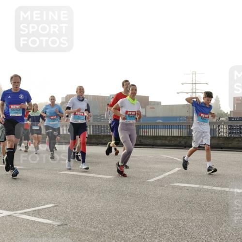 03.10.2026 - Köhlbrandbrückenlauf Michael Burmester http://msf.ph/oto/10764916 03.10.2026 09:18:44 Position 3 1271 meine-sportfotos.de