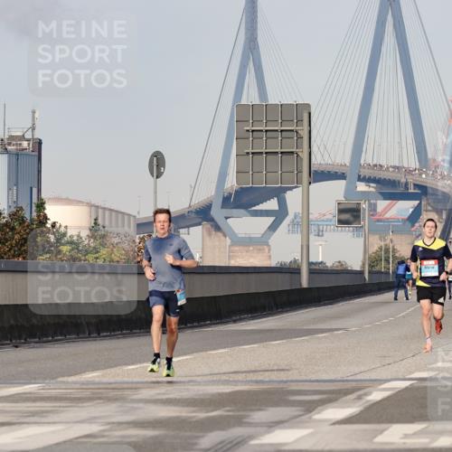 03.10.2026 - Köhlbrandbrückenlauf Michael Burmester http://msf.ph/oto/10764923 03.10.2026 09:40:35 Position 3  meine-sportfotos.de