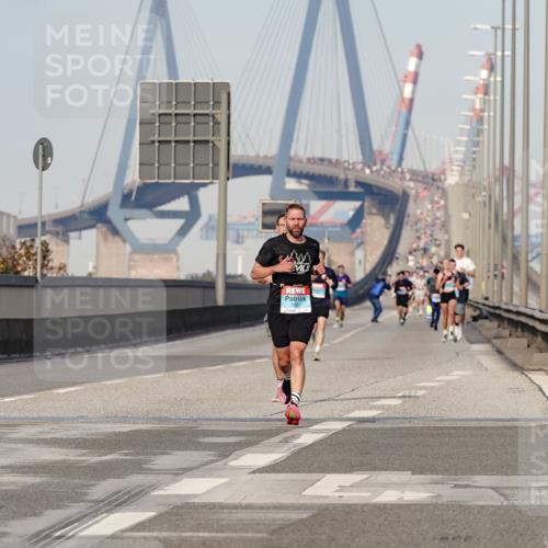 03.10.2026 - Köhlbrandbrückenlauf Michael Burmester http://msf.ph/oto/10764944 03.10.2026 09:40:49 Position 3 12, 5 meine-sportfotos.de