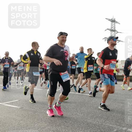 03.10.2026 - Köhlbrandbrückenlauf Michael Burmester http://msf.ph/oto/10764974 03.10.2026 09:18:51 Position 3 1128, 1901 meine-sportfotos.de
