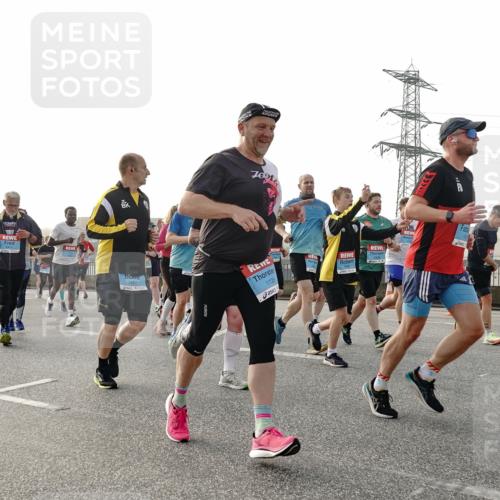 03.10.2026 - Köhlbrandbrückenlauf Michael Burmester http://msf.ph/oto/10764976 03.10.2026 09:18:51 Position 3 1128 meine-sportfotos.de