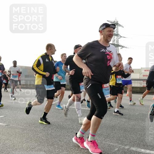 03.10.2026 - Köhlbrandbrückenlauf Michael Burmester http://msf.ph/oto/10764982 03.10.2026 09:18:52 Position 3 2472, 1557, 1, 1128, 3 meine-sportfotos.de