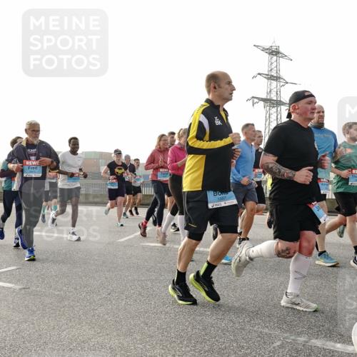 03.10.2026 - Köhlbrandbrückenlauf Michael Burmester http://msf.ph/oto/10764983 03.10.2026 09:18:52 Position 3 2472, 1557, 3 meine-sportfotos.de