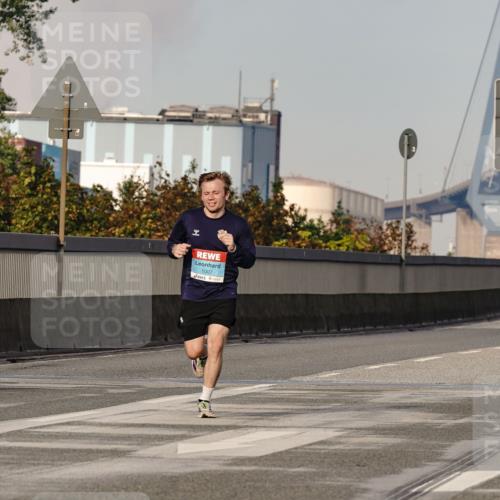 03.10.2026 - Köhlbrandbrückenlauf Michael Burmester http://msf.ph/oto/10764988 03.10.2026 09:41:04 Position 3 1007 meine-sportfotos.de