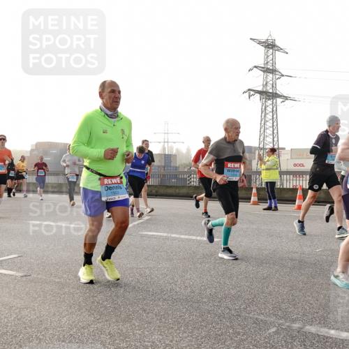 03.10.2026 - Köhlbrandbrückenlauf Michael Burmester http://msf.ph/oto/10764998 03.10.2026 09:18:55 Position 3 1503, 1414, 2740 meine-sportfotos.de