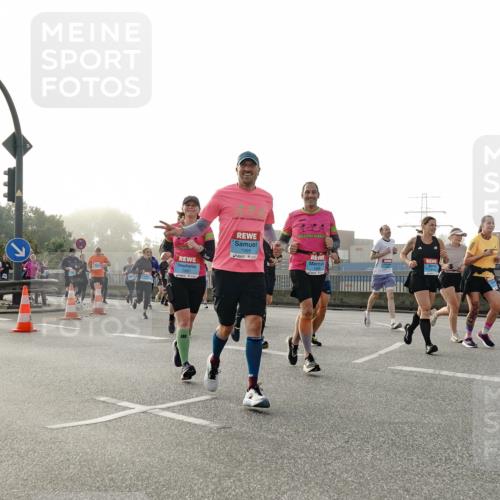 03.10.2026 - Köhlbrandbrückenlauf Michael Burmester http://msf.ph/oto/10765014 03.10.2026 09:19:00 Position 3 1997 meine-sportfotos.de