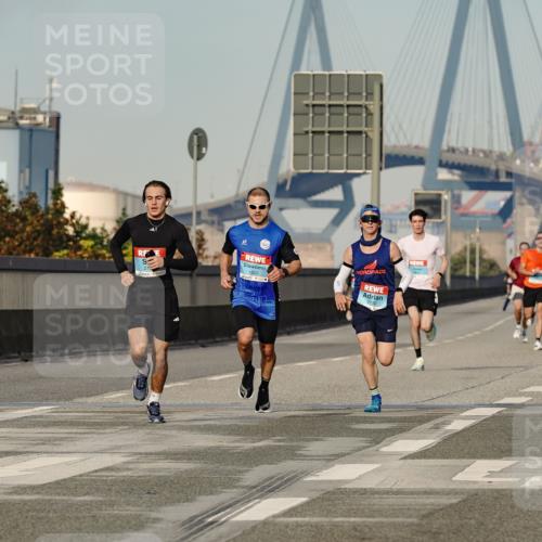 03.10.2026 - Köhlbrandbrückenlauf Michael Burmester http://msf.ph/oto/10765048 03.10.2026 09:41:33 Position 3 1823 meine-sportfotos.de