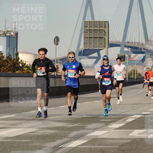 03.10.2026 - Köhlbrandbrückenlauf Michael Burmester http://msf.ph/oto/10765050 03.10.2026 09:41:33 Position 3 18239, 2130 meine-sportfotos.de