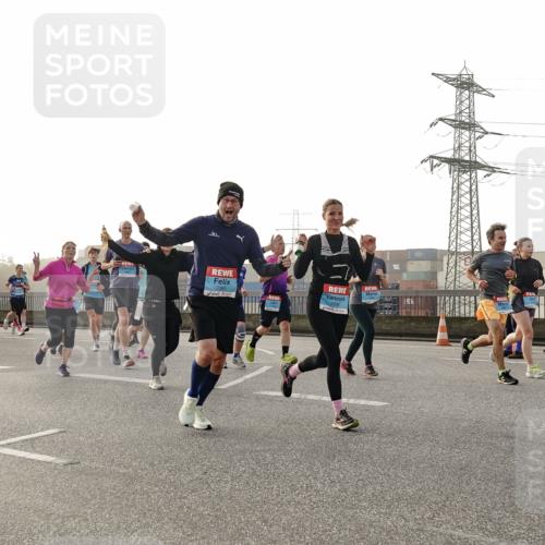 03.10.2026 - Köhlbrandbrückenlauf Michael Burmester http://msf.ph/oto/10765071 03.10.2026 09:19:07 Position 3  meine-sportfotos.de