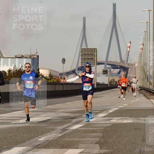 03.10.2026 - Köhlbrandbrückenlauf Michael Burmester http://msf.ph/oto/10765072 03.10.2026 09:41:37 Position 3 12, 5, 1823, 2130 meine-sportfotos.de