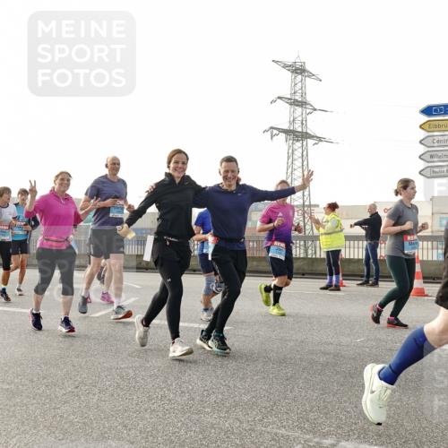 03.10.2026 - Köhlbrandbrückenlauf Michael Burmester http://msf.ph/oto/10765081 03.10.2026 09:19:08 Position 3  meine-sportfotos.de