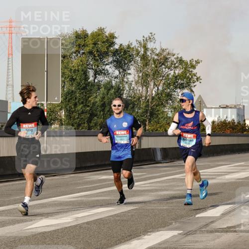03.10.2026 - Köhlbrandbrückenlauf Michael Burmester http://msf.ph/oto/10765093 03.10.2026 09:41:41 Position 3 7, 2153, 2130 meine-sportfotos.de