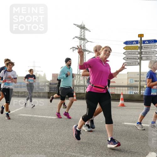 03.10.2026 - Köhlbrandbrückenlauf Michael Burmester http://msf.ph/oto/10765098 03.10.2026 09:19:09 Position 3 1156 meine-sportfotos.de