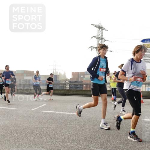 03.10.2026 - Köhlbrandbrückenlauf Michael Burmester http://msf.ph/oto/10765106 03.10.2026 09:19:11 Position 3 1157, 1624 meine-sportfotos.de