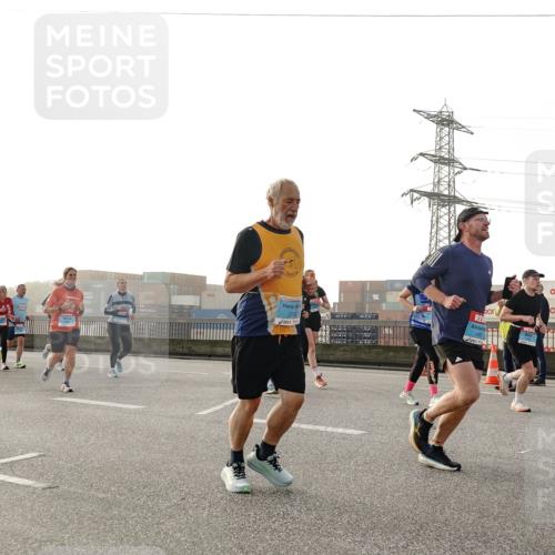 03.10.2026 - Köhlbrandbrückenlauf Michael Burmester http://msf.ph/oto/10765118 03.10.2026 09:19:13 Position 3 276 meine-sportfotos.de