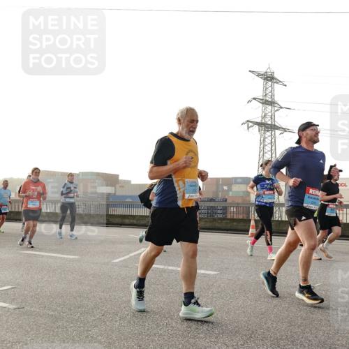 03.10.2026 - Köhlbrandbrückenlauf Michael Burmester http://msf.ph/oto/10765120 03.10.2026 09:19:13 Position 3 26, 3 meine-sportfotos.de