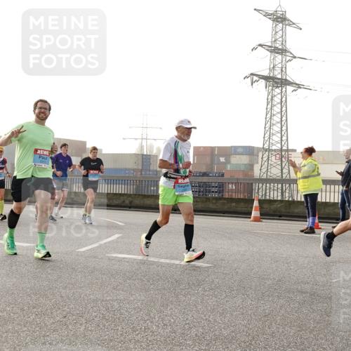 03.10.2026 - Köhlbrandbrückenlauf Michael Burmester http://msf.ph/oto/10765169 03.10.2026 09:19:21 Position 3 2915 meine-sportfotos.de