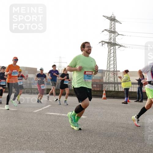 03.10.2026 - Köhlbrandbrückenlauf Michael Burmester http://msf.ph/oto/10765179 03.10.2026 09:19:22 Position 3 2915, 3 meine-sportfotos.de