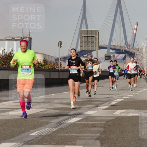 03.10.2026 - Köhlbrandbrückenlauf Michael Burmester http://msf.ph/oto/10765198 03.10.2026 09:42:10 Position 3 1702, 12, 5 meine-sportfotos.de