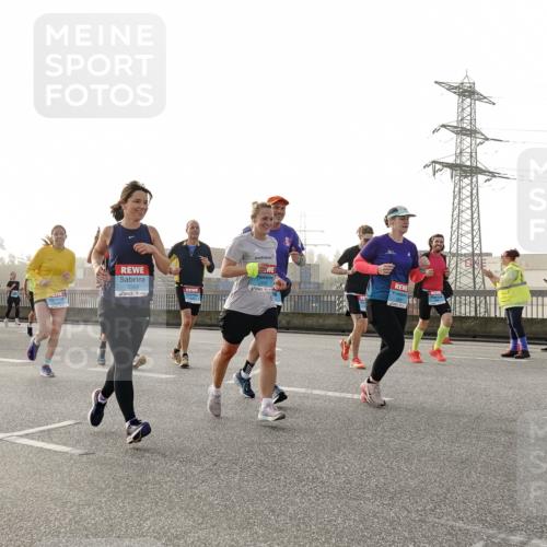 03.10.2026 - Köhlbrandbrückenlauf Michael Burmester http://msf.ph/oto/10765205 03.10.2026 09:19:25 Position 3 2560 meine-sportfotos.de