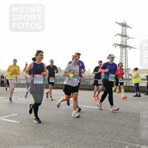 03.10.2026 - Köhlbrandbrückenlauf Michael Burmester http://msf.ph/oto/10765207 03.10.2026 09:19:25 Position 3 2560 meine-sportfotos.de